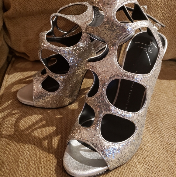 Guiseppe Zanotti Glitter Sexy Sandal - Picture 4 of 5